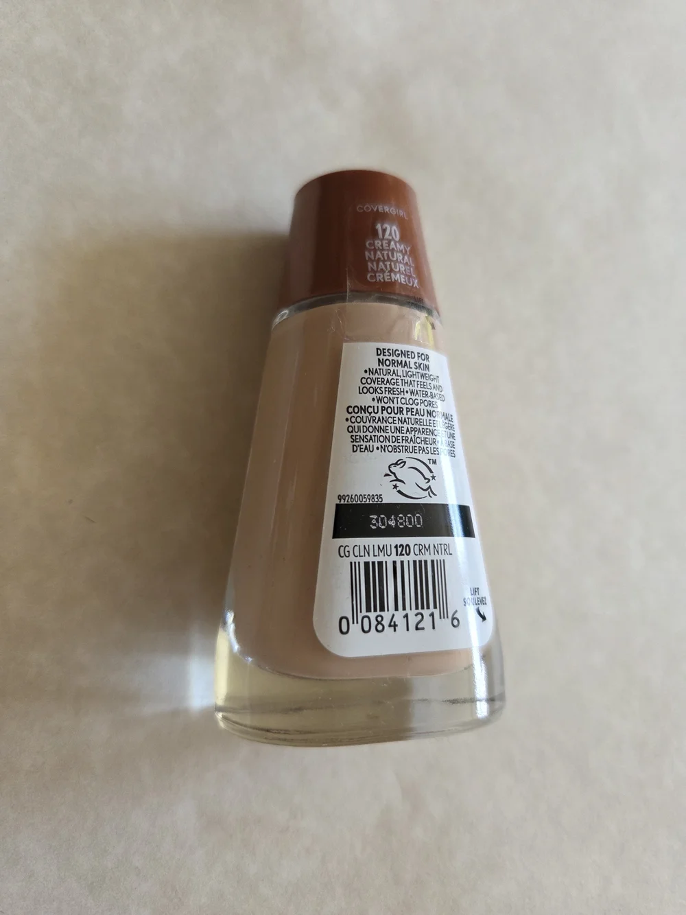 COVERGIRL Clean Liquid Foundation Bottle in Creamy Natural 120 - Beige Cap RARE
